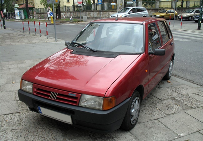 2023 İnceleme: 95-2001 Fiat Uno 70S Nasıl? Teknik Özellikleri Neler?